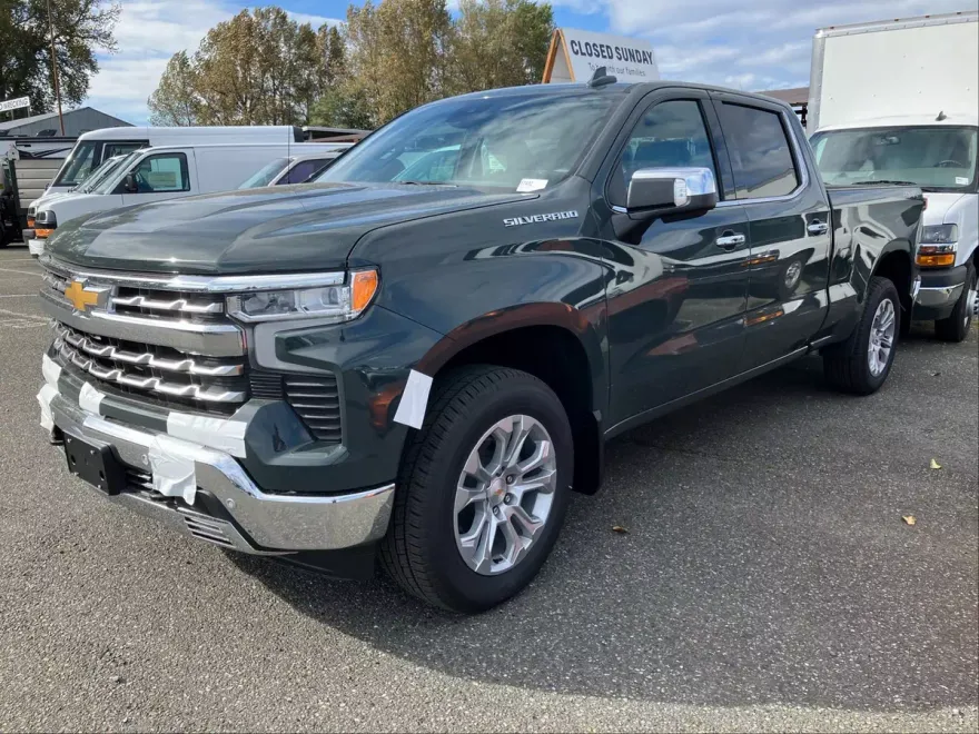 2026 Chevrolet Silverado 1500 LTZ photo 1