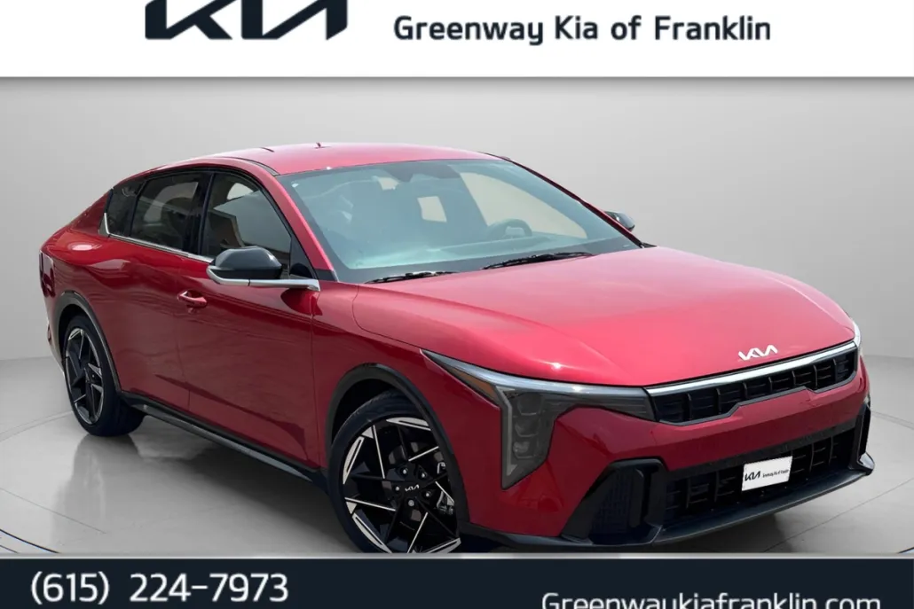 2025 Kia K4 GT-Line photo 1