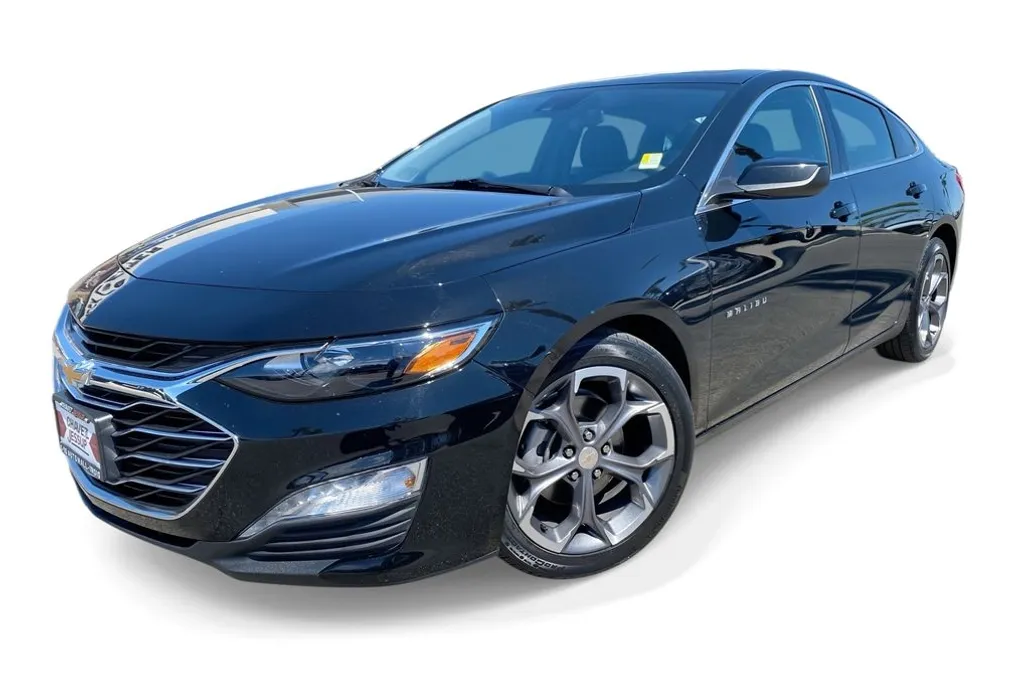 2024 Chevrolet Malibu 1LT photo 1