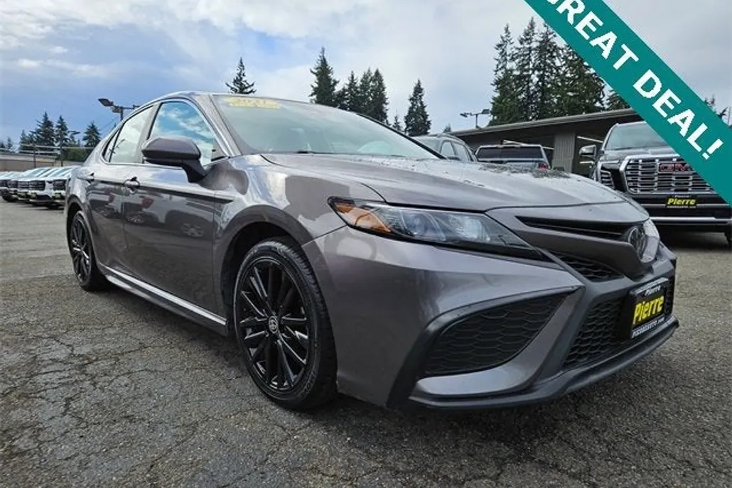 2021 Toyota Camry SE photo 1