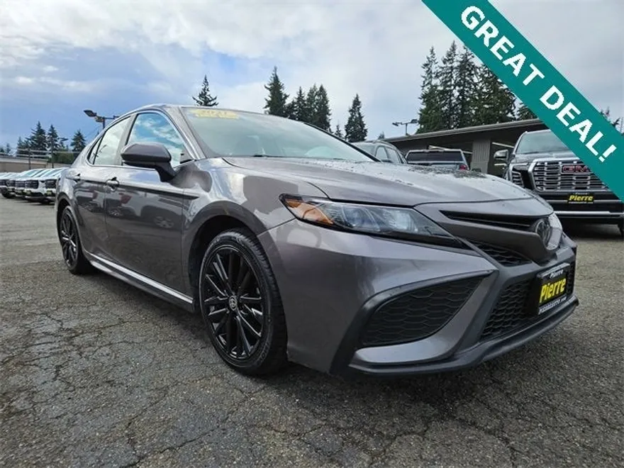 2021 Toyota Camry SE photo 1