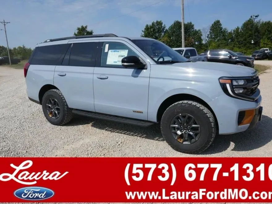 2025 Ford Expedition photo 1