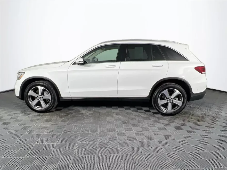 2022 Mercedes Benz GLC 300 4MATIC photo 1