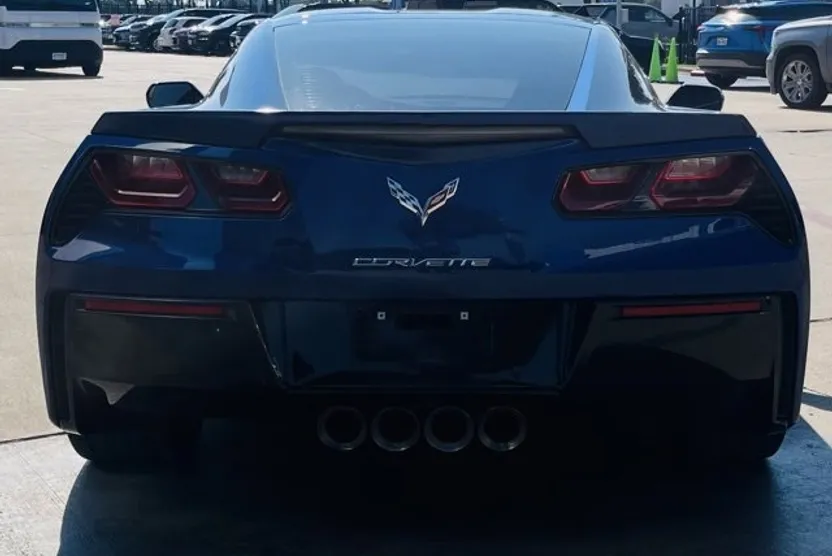 2017 Chevrolet Corvette Stingray 2LT Z51 photo 1