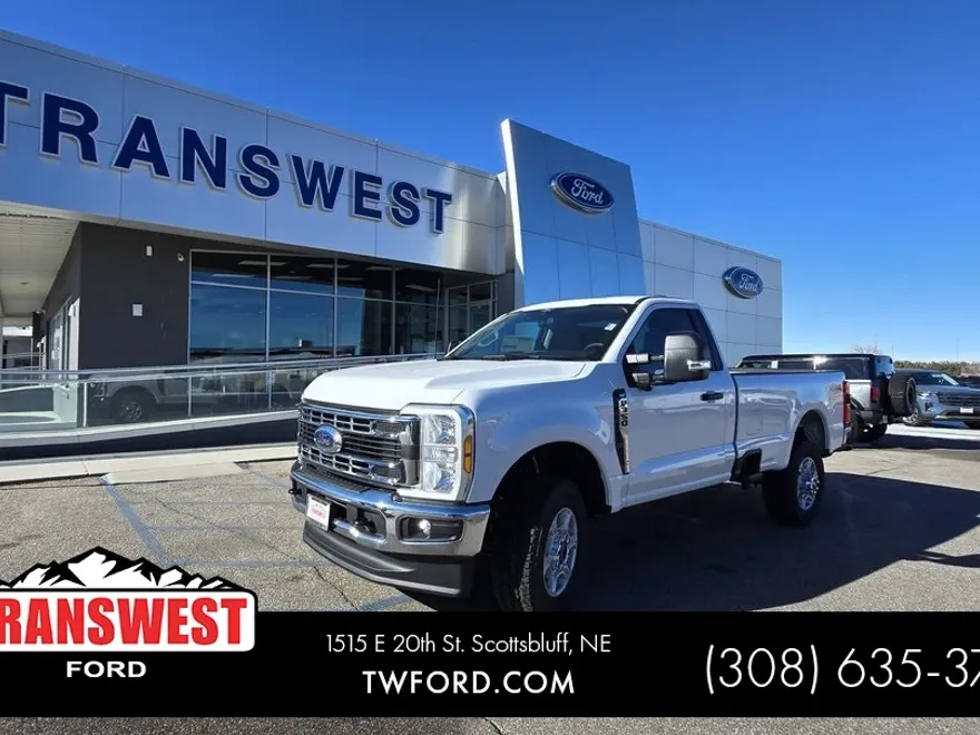 2025 Ford F-350 photo 1
