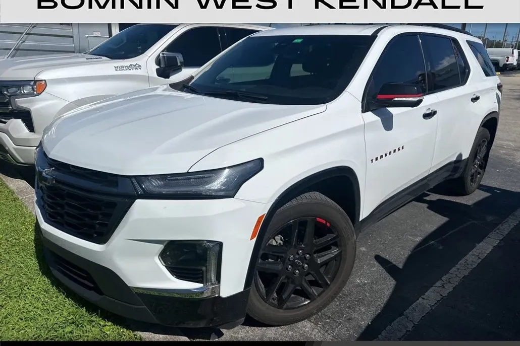 2023 Chevrolet Traverse Premier photo 1