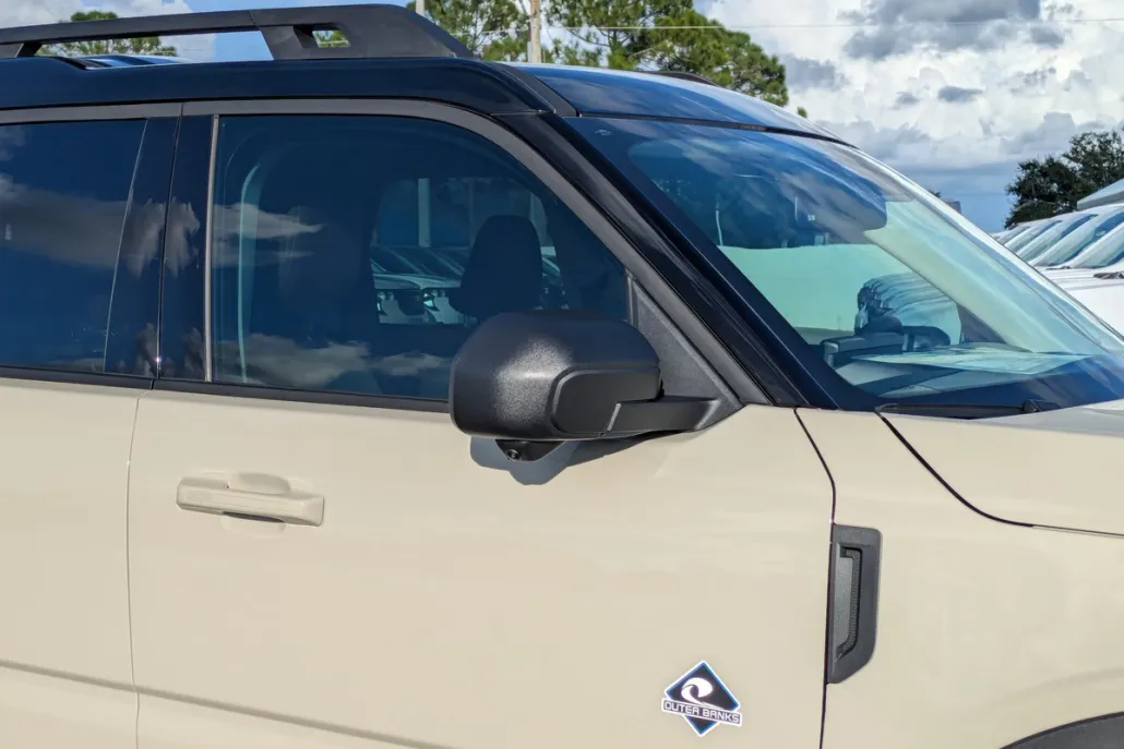 2025 Ford Bronco Sport Outer Banks photo 1