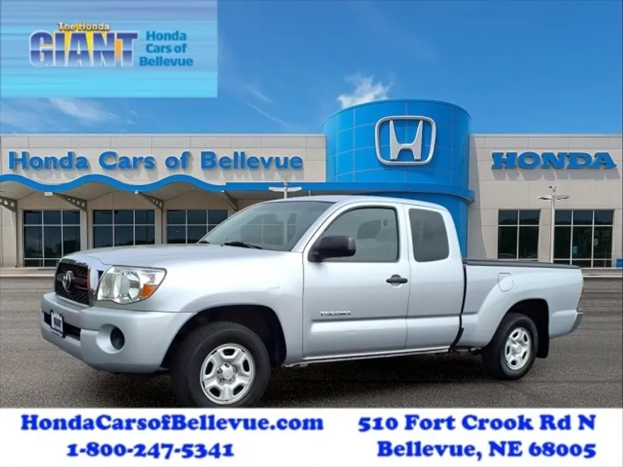2011 Toyota Tacoma photo 1
