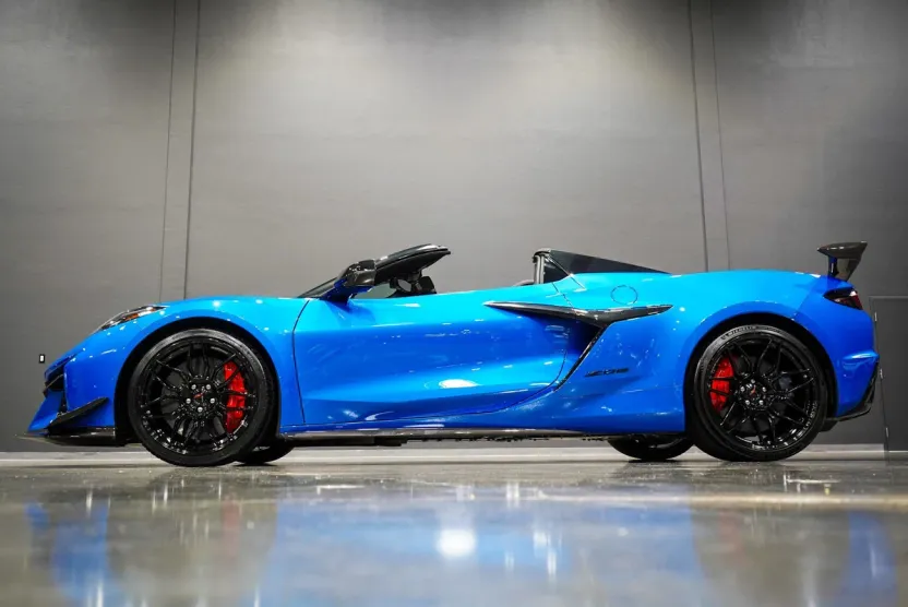 2025 Chevrolet Corvette Z06 2LZ Z07 Convertible photo 1