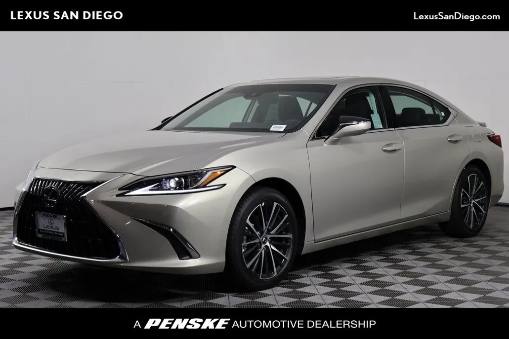 2025 Lexus ES 300h photo 1