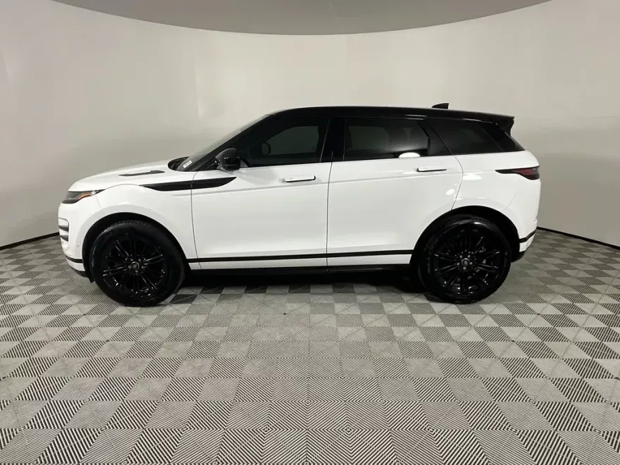 2024 Land Rover Range Rover Evoque Dynamic SE photo 1