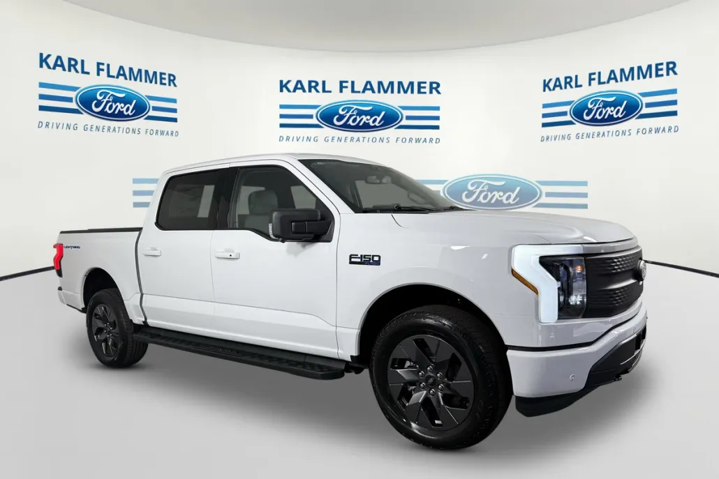 2025 Ford F-150 Lightning photo 1