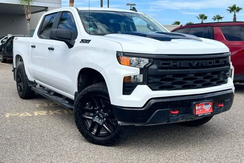 2023 Chevrolet Silverado 1500 Custom Trail Boss photo 1