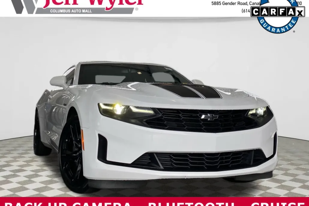 2021 Chevrolet Camaro LT1 photo 1