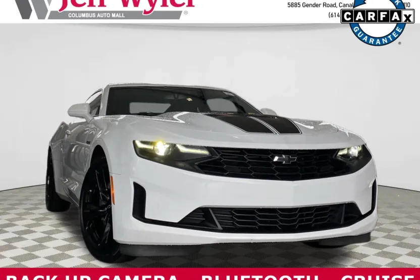 2021 Chevrolet Camaro LT1 photo 1