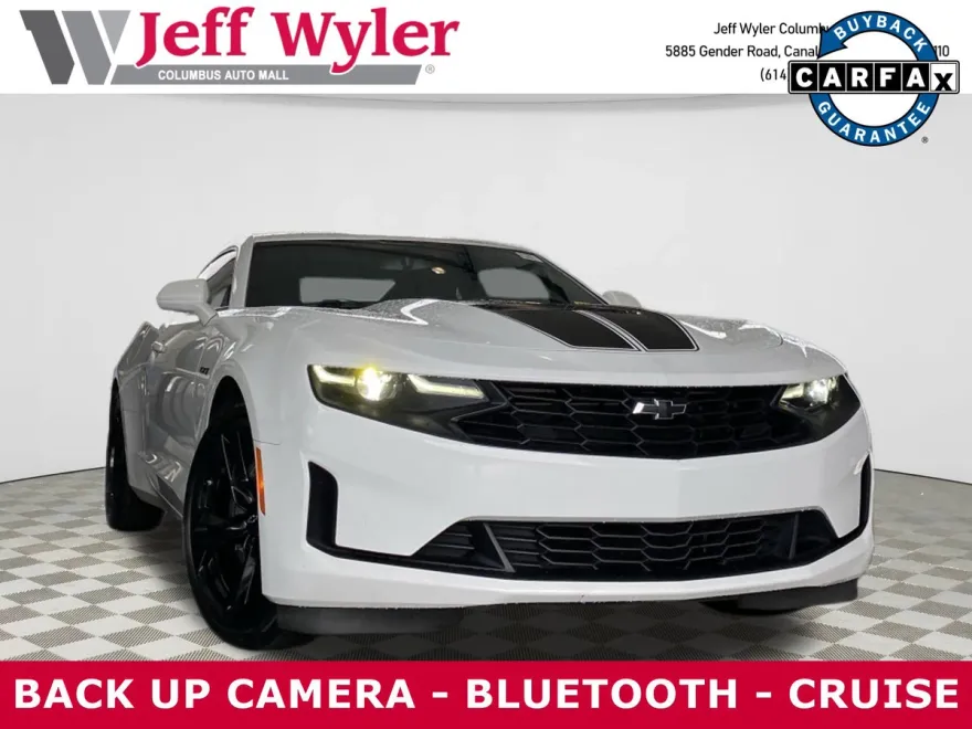 2021 Chevrolet Camaro LT1 photo 1