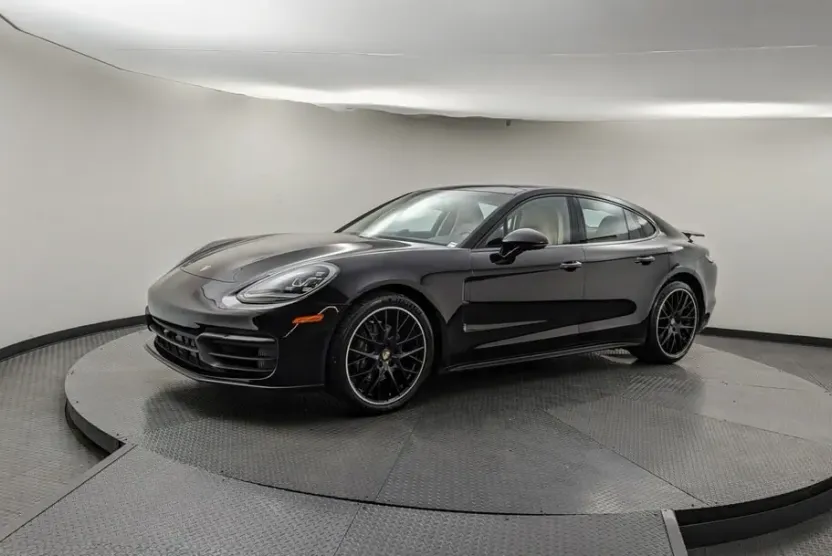 2021 Porsche Panamera 4 photo 1