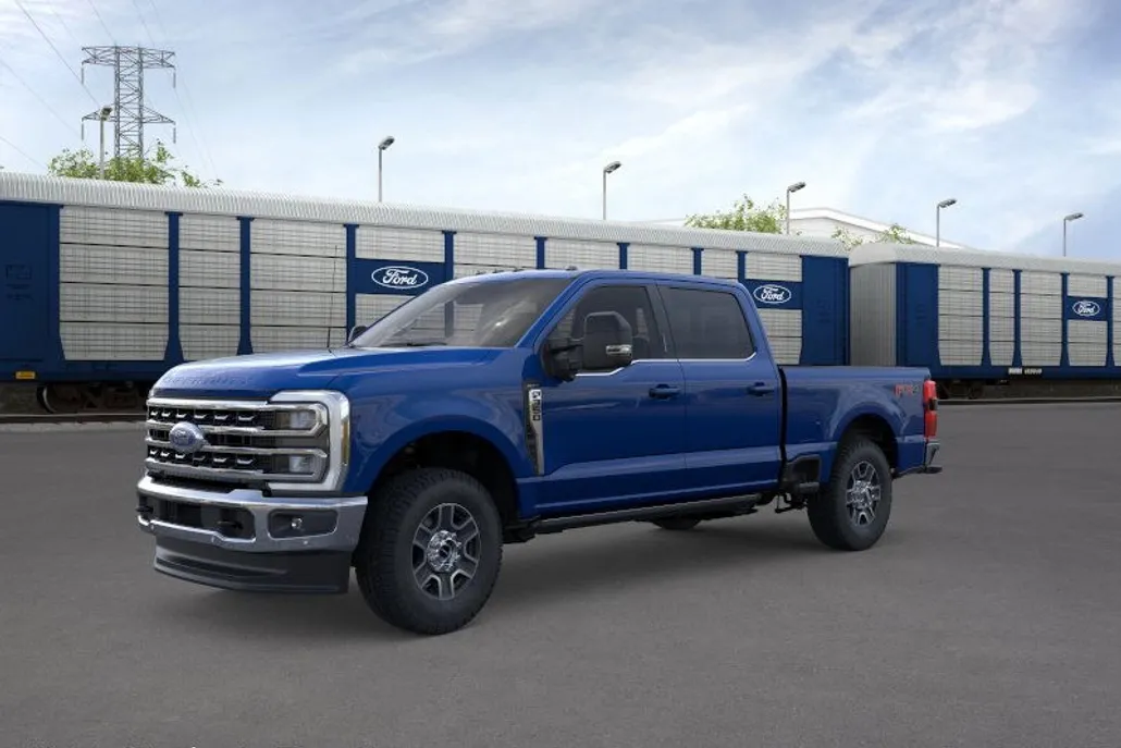 2026 Ford F-350 Lariat photo 1