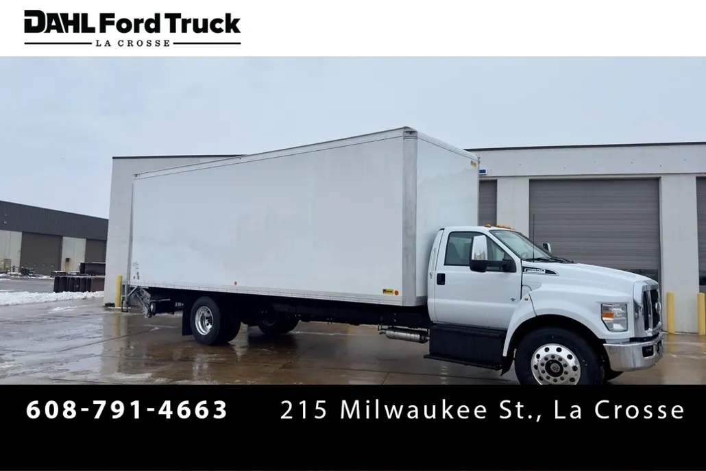 2025 Ford F-650 Base photo 1