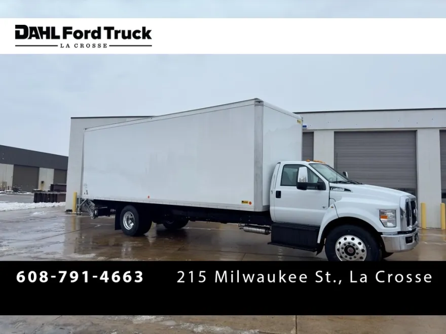 2025 Ford F-650 Base photo 1