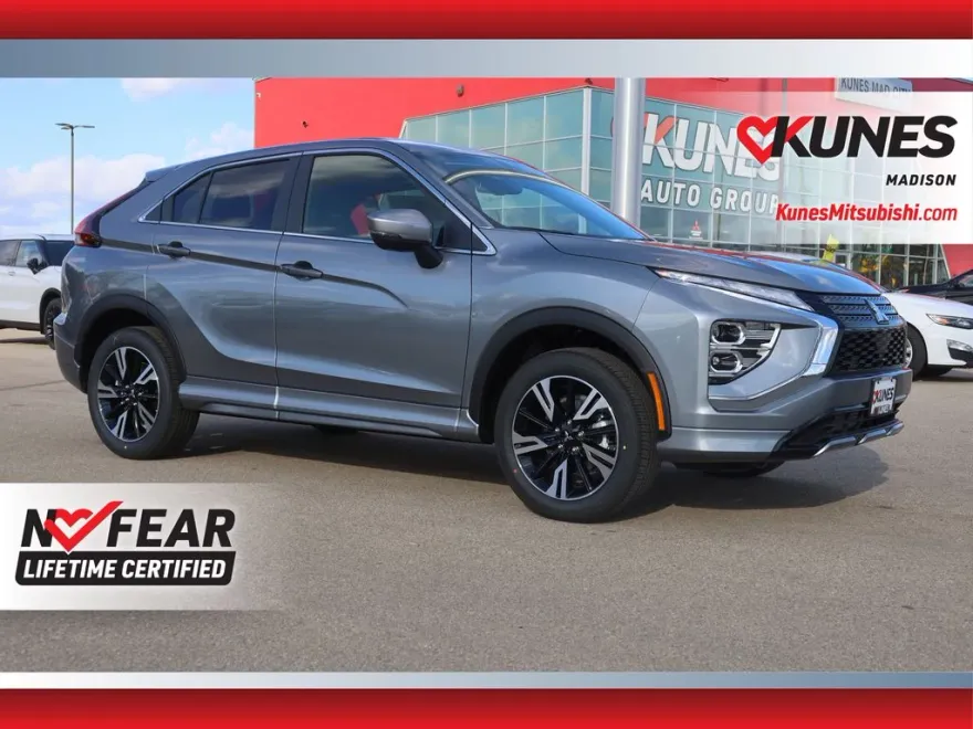 2025 Mitsubishi Eclipse Cross SEL photo 1