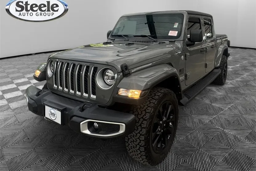 2022 Jeep Gladiator Overland photo 1