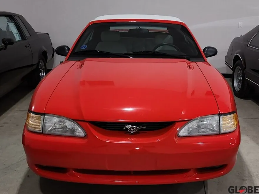 1994 Ford Mustang GT Convertible photo 7