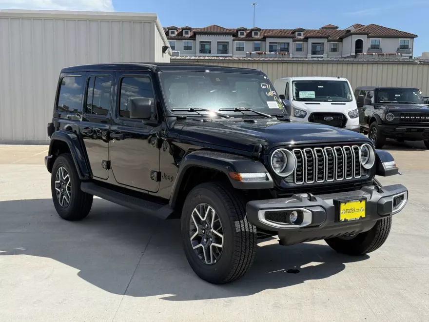2025 Jeep Wrangler Sahara photo 1