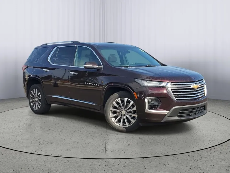 2023 Chevrolet Traverse Premier photo 1