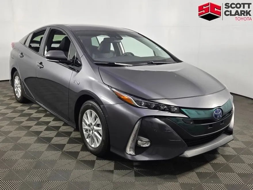 2018 Toyota Prius Prime Advanced photo 1
