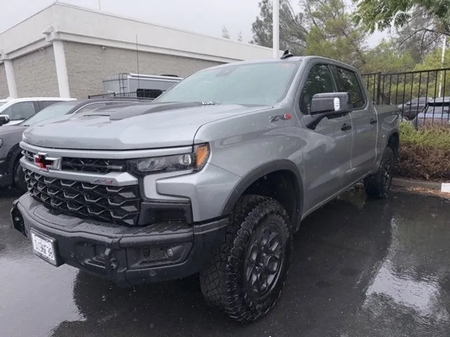 2024 Chevrolet Silverado 1500 ZR2 photo 1