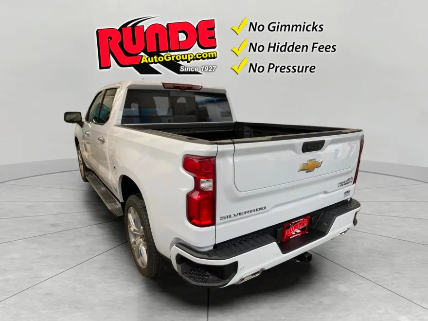2026 Chevrolet Silverado 1500 High Country photo 1