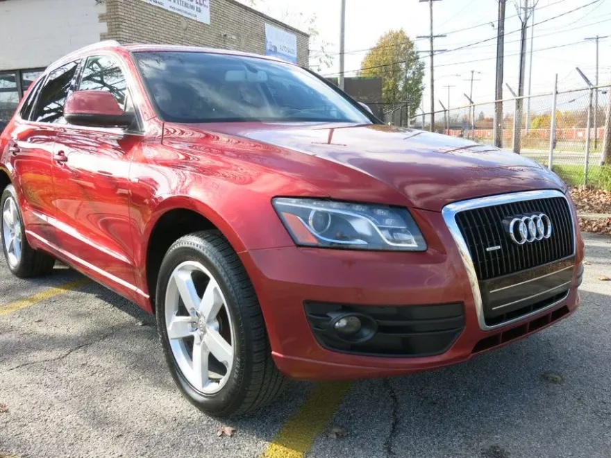 2011 Audi Q5 Premium Plus photo 1
