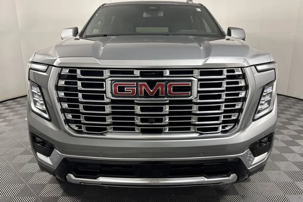 2025 Gmc Yukon XL Denali photo 1