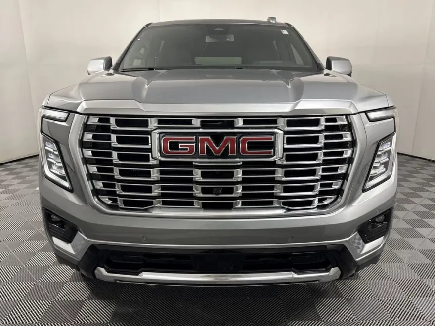 2025 Gmc Yukon XL Denali photo 1