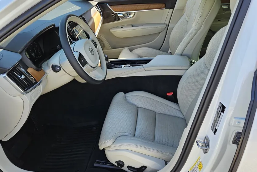 2020 Volvo V90 T6 Inscription photo 1