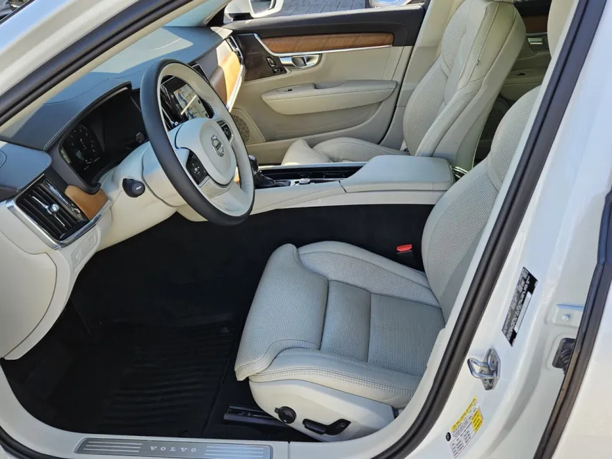 2020 Volvo V90 T6 Inscription photo 1