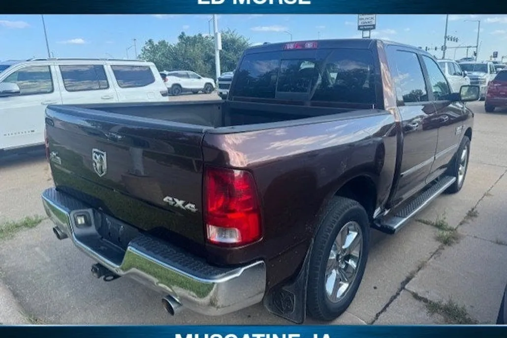2013 Ram 1500 SLT photo 1