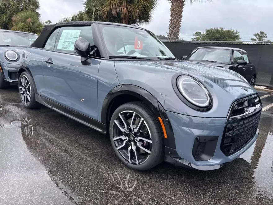 2026 Mini Cooper S Iconic photo 1