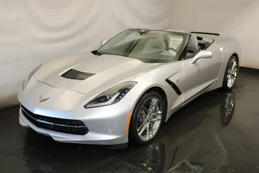 2019 Chevrolet Corvette Stingray 3LT photo 1