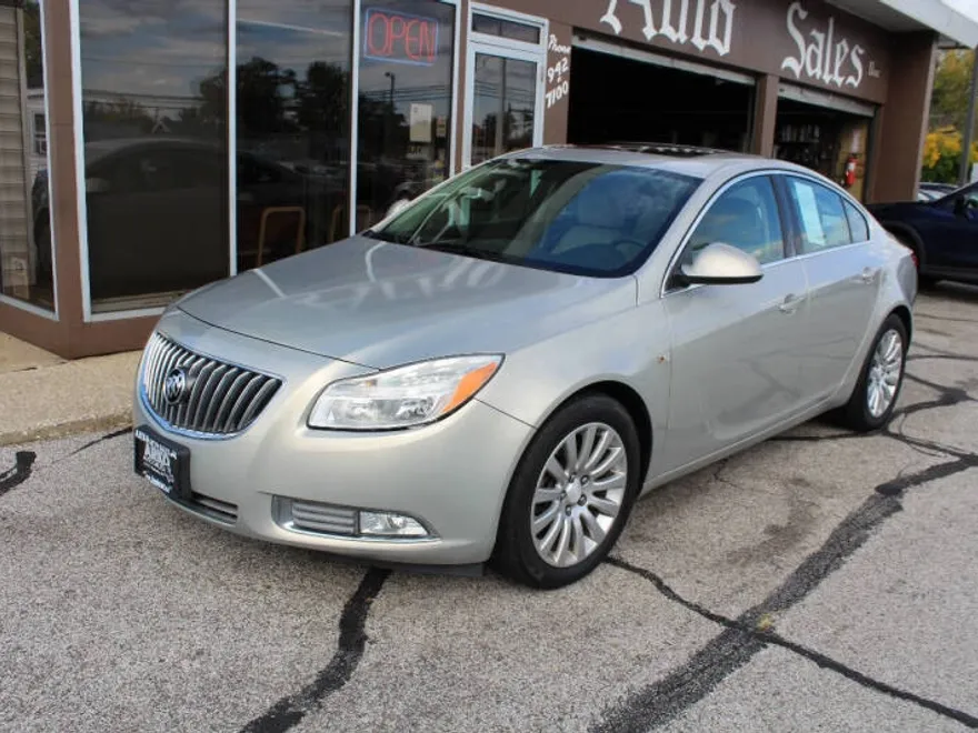 2011 Buick Regal CXL photo 1