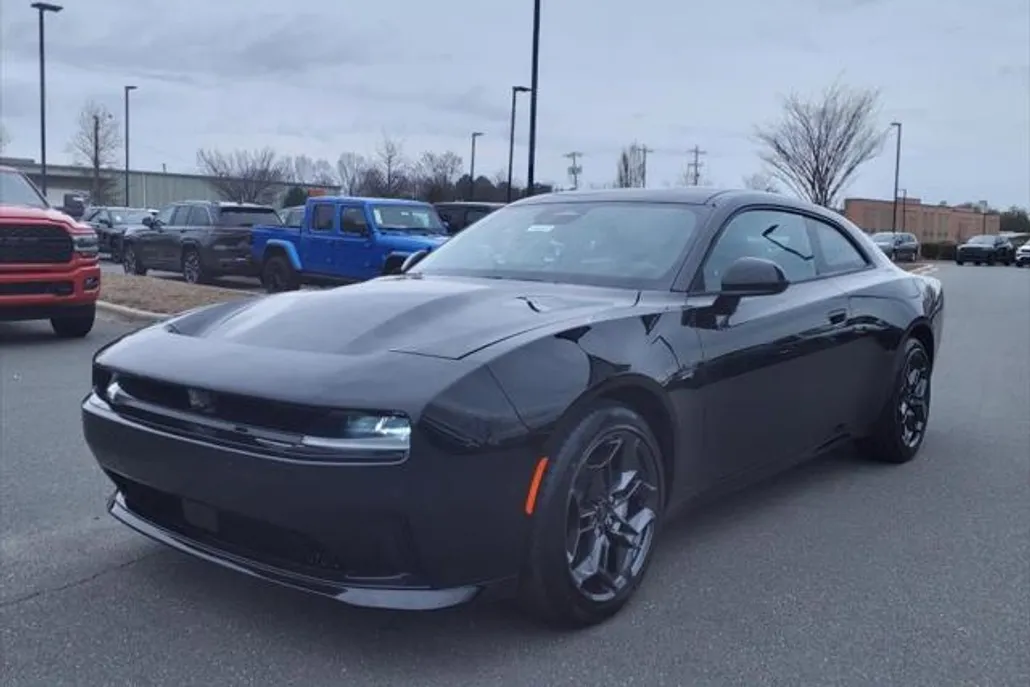 2025 Dodge Charger R/T photo 1