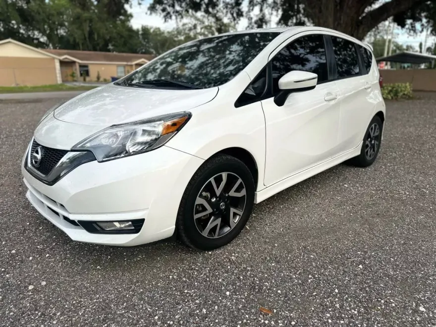 2017 Nissan Versa Note photo 1