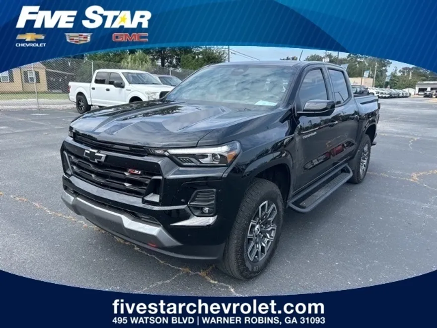 2024 Chevrolet Colorado Z71 photo 1