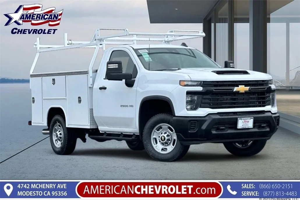 2025 Chevrolet Silverado 2500HD photo 1