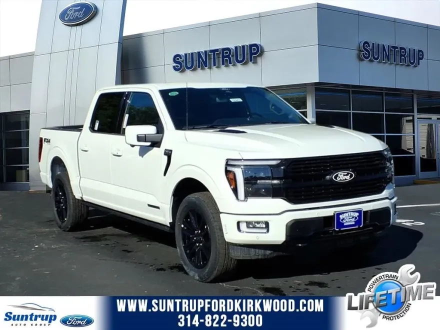 2025 Ford F-150 Platinum photo 1