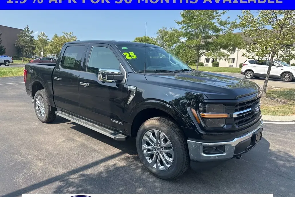 2025 Ford F-150 XLT photo 1