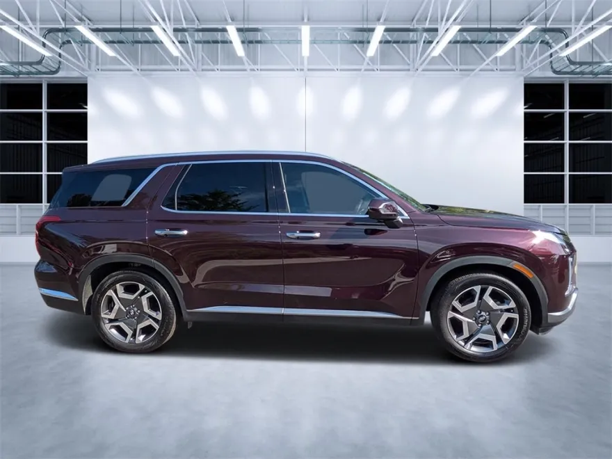 2024 Hyundai Palisade Limited photo 1