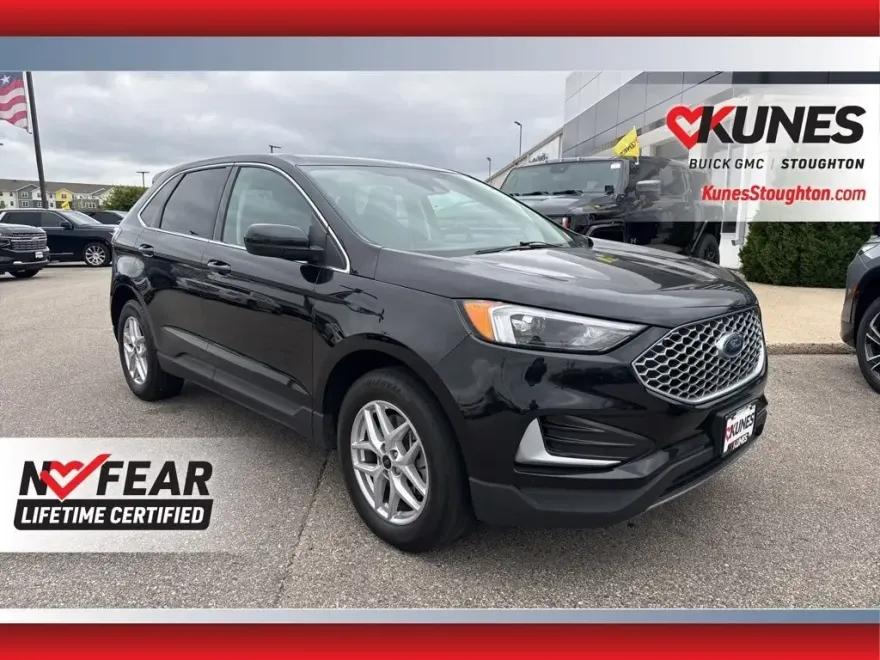 2023 Ford Edge SEL photo 1