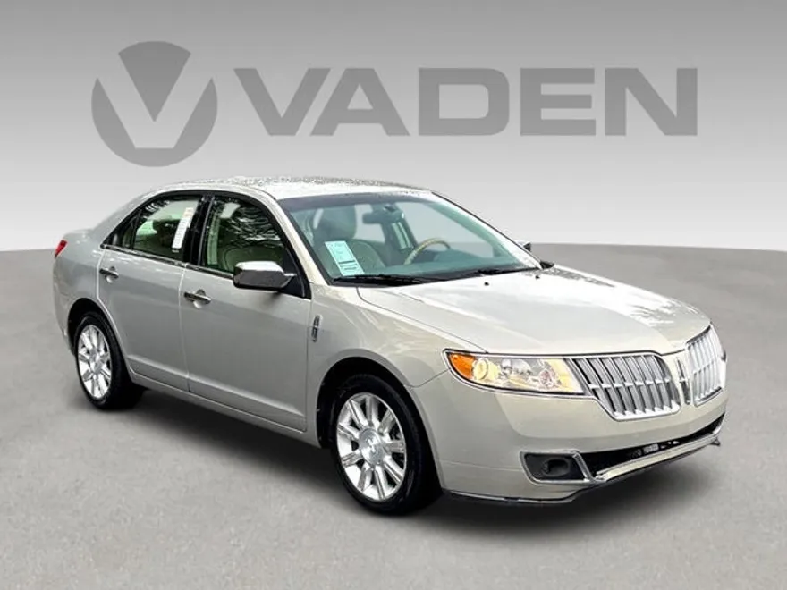2010 Lincoln MKZ Base photo 1